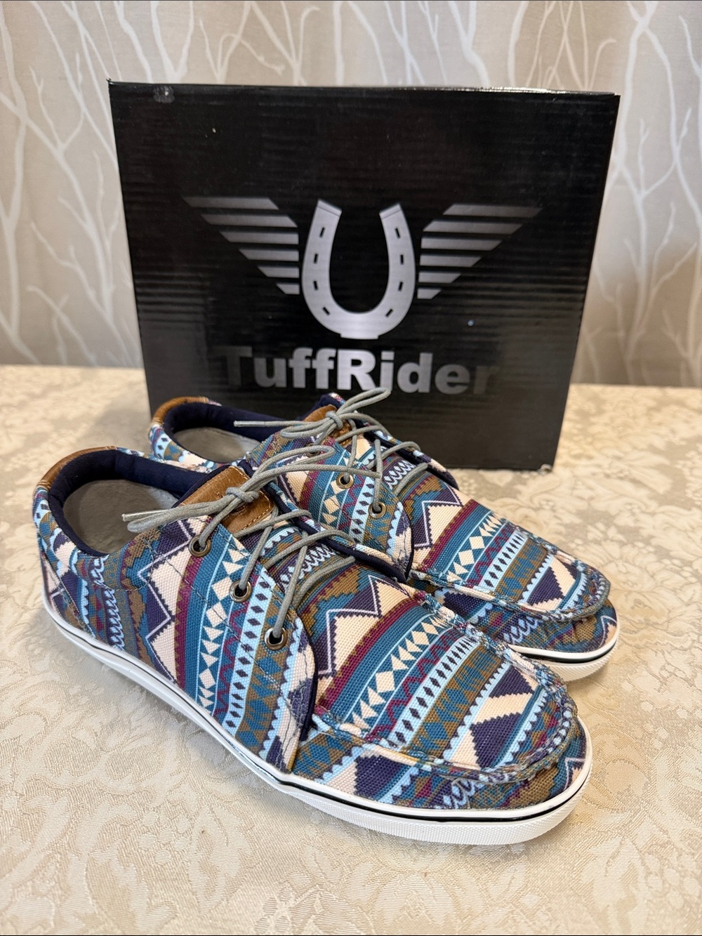TuffRider Aztec Pattern Canvas Casual Shoes - Blue/Multi Size 9.5 NWT